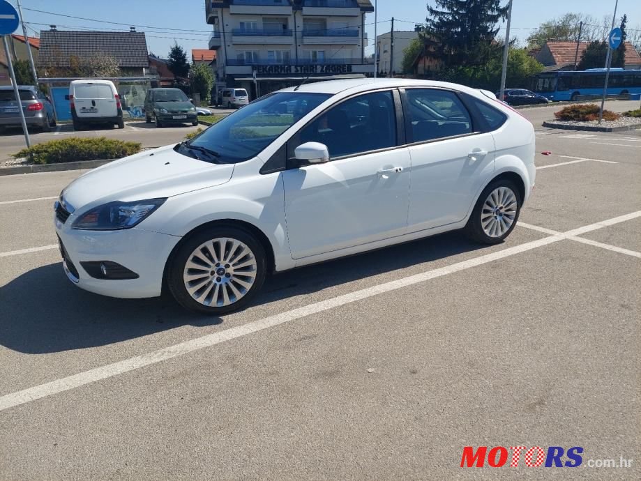 2010' Ford Focus 1,6 photo #1