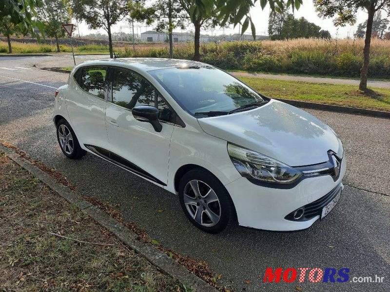 2014' Renault Clio photo #4