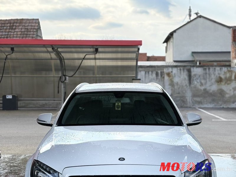 2016' Mercedes-Benz C-Klasa 200 D T photo #2