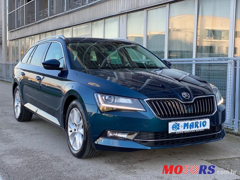 2016' Skoda Superb Combi photo #3