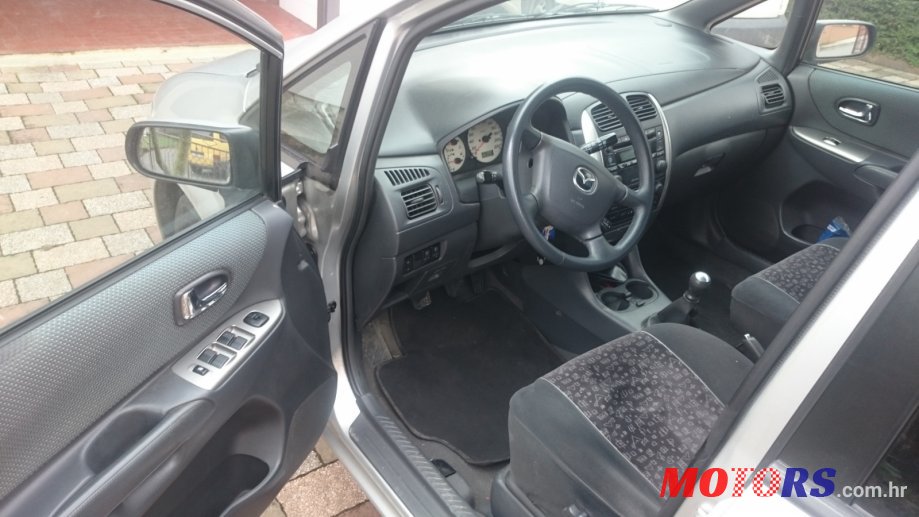 2003' Mazda Premacy photo #4