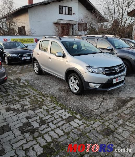 2013' Dacia Sandero Stepway photo #2