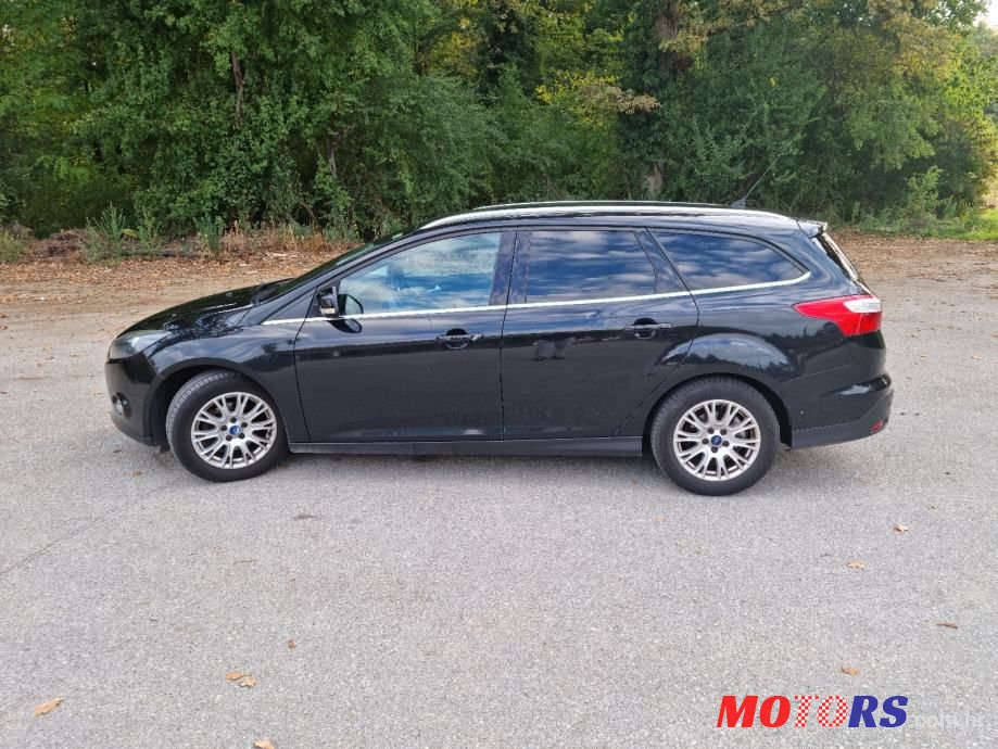 2013' Ford Focus Karavan photo #2