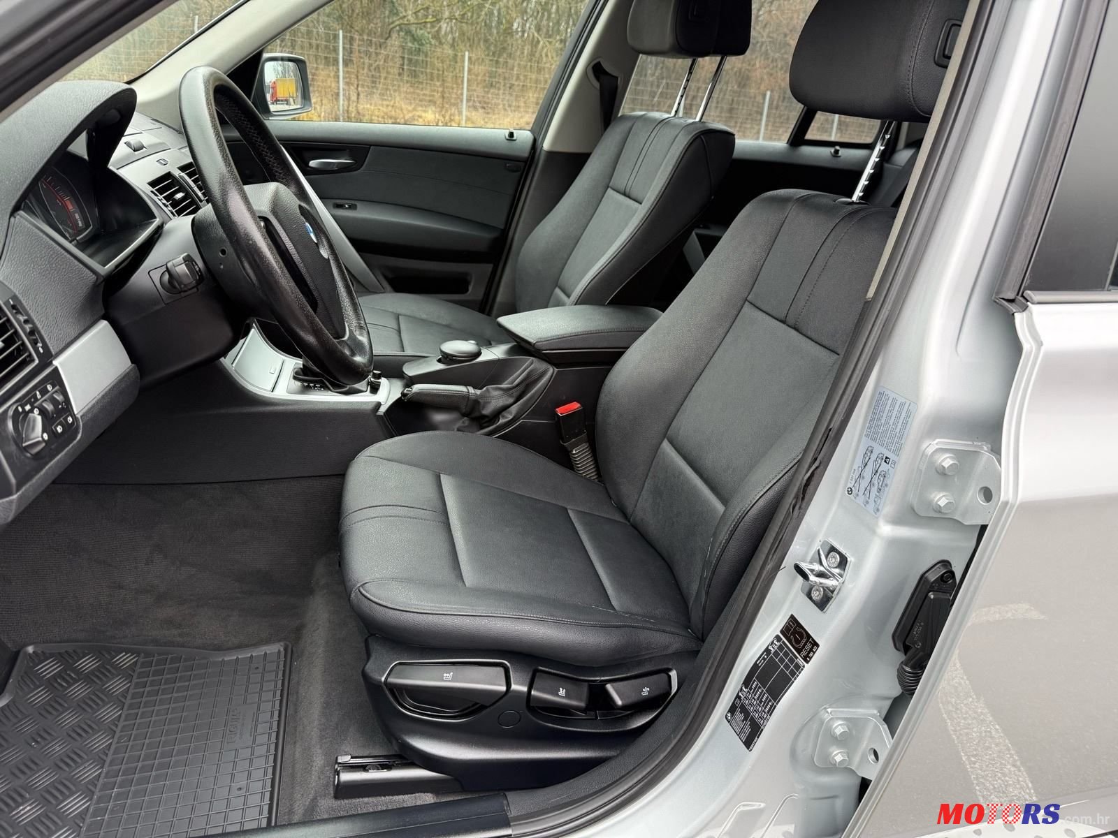 2009' BMW X3 Xdrive20D photo #6