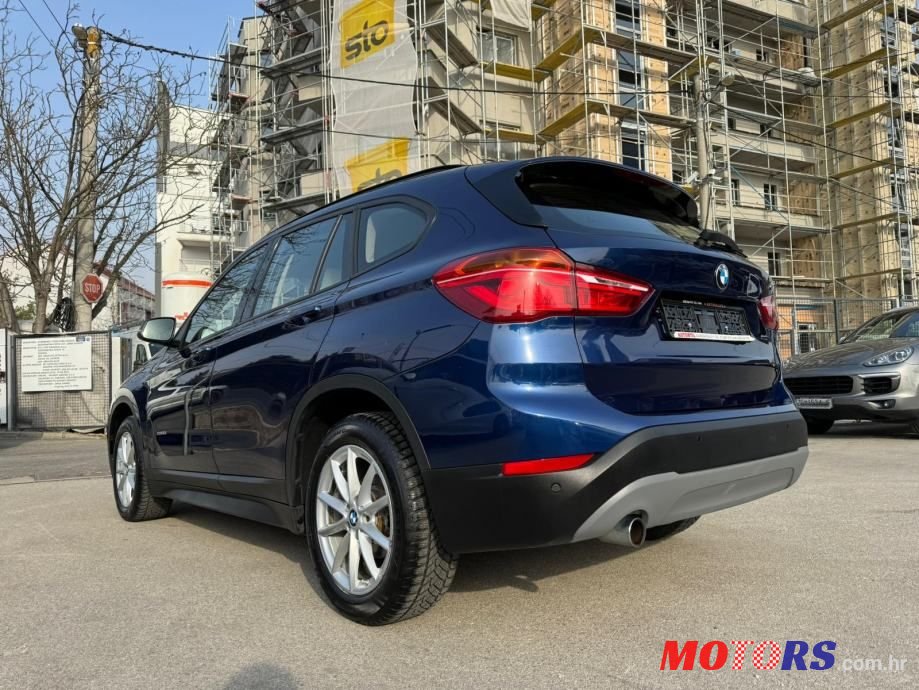 2017' BMW X1 18D photo #3