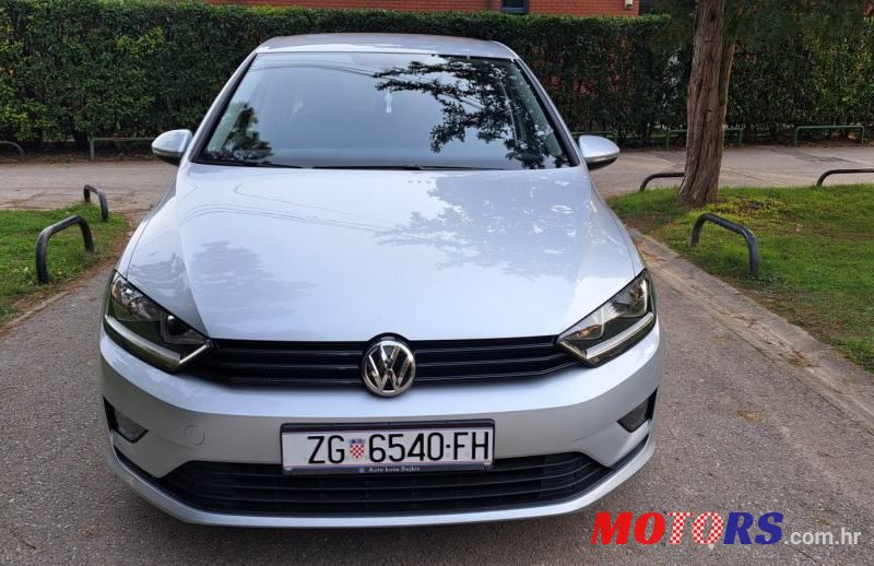 2014' Volkswagen Golf Sportsvan photo #2