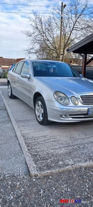 2005' Mercedes-Benz E-Klasa 200 Cdi photo #2