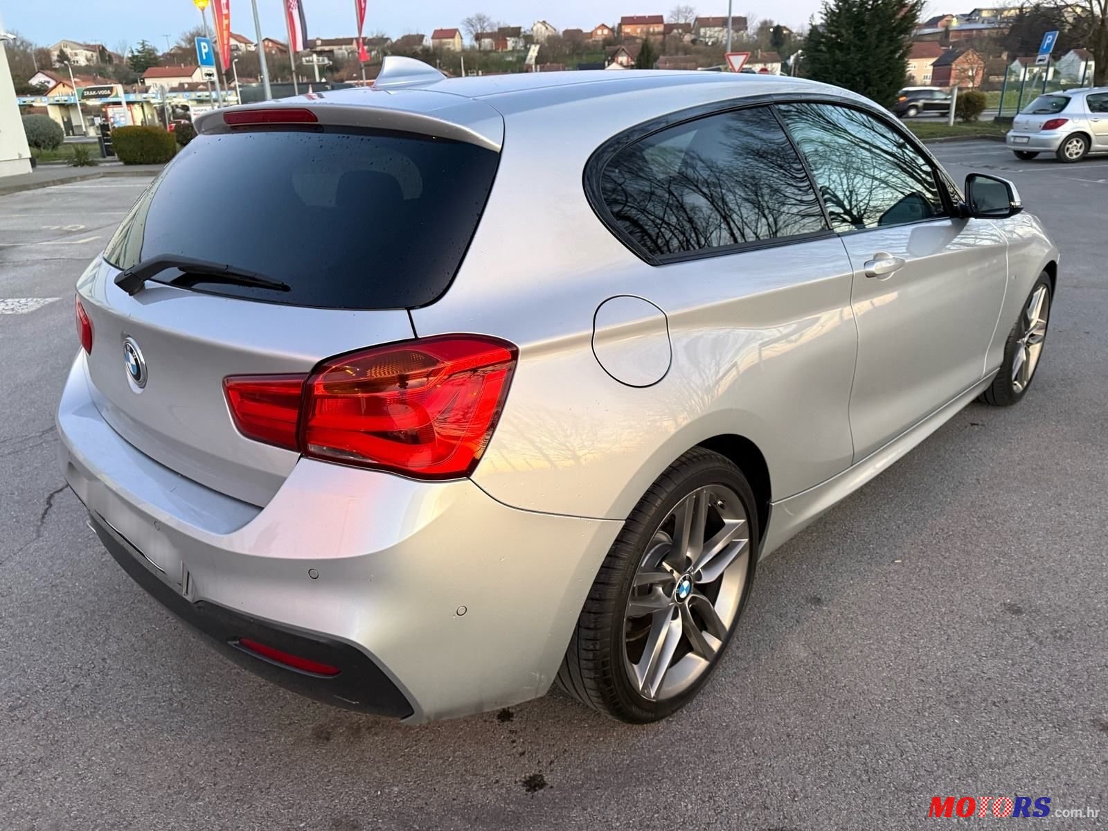 2016' BMW Serija 1 118D photo #5