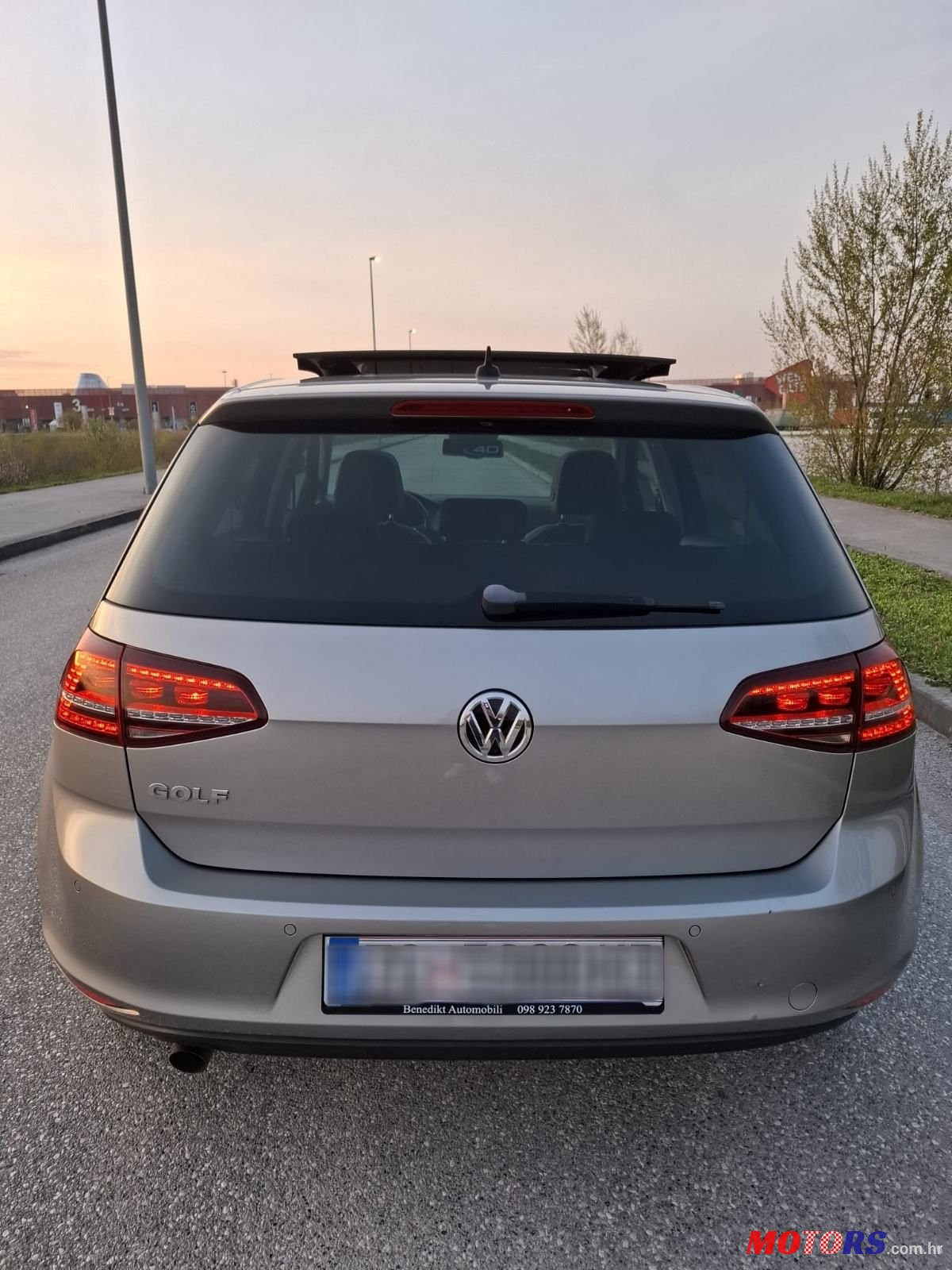 2014' Volkswagen Golf VII 1,6 Tdi Bmt photo #6