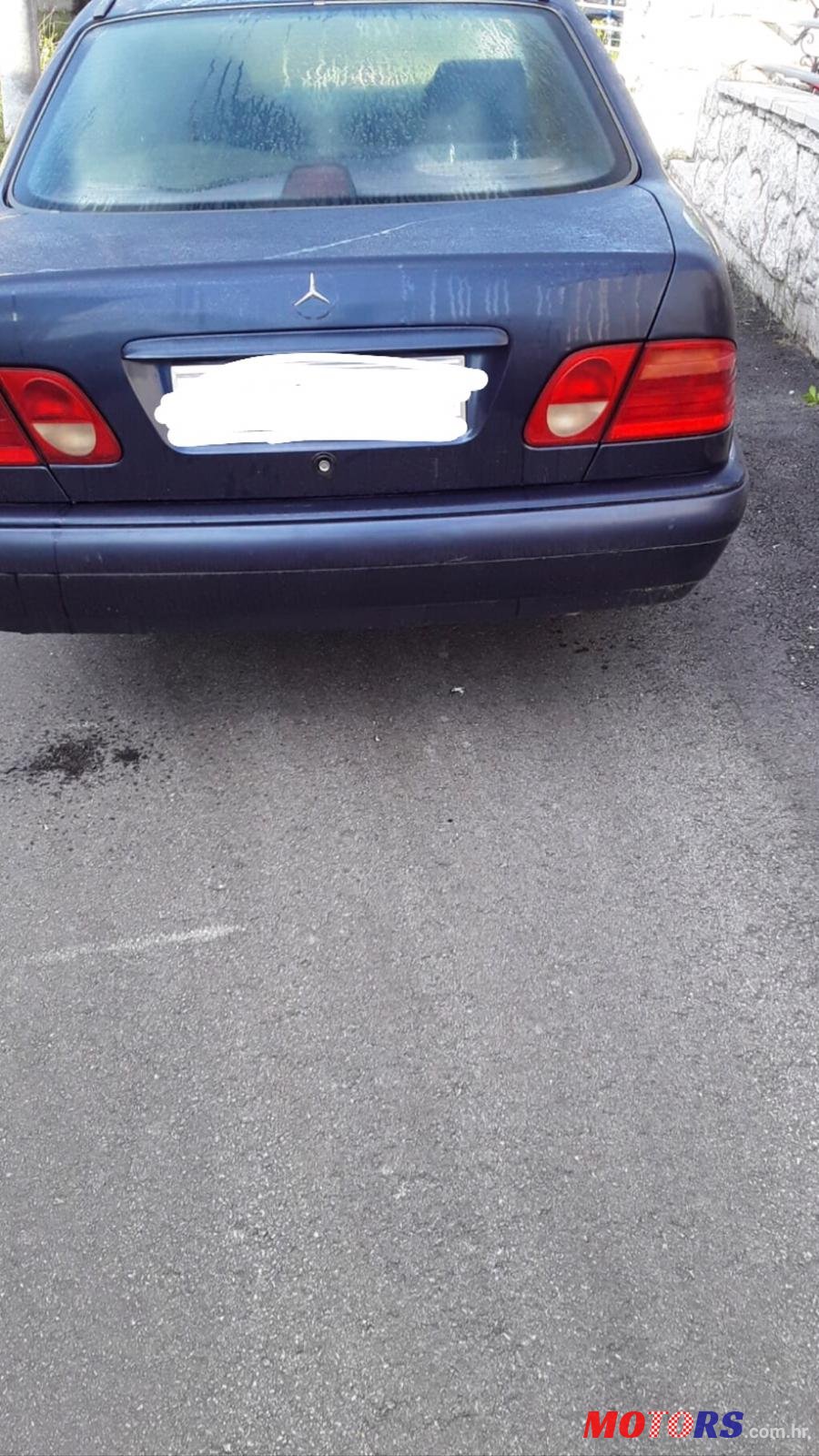 1997' Mercedes-Benz 200E photo #1