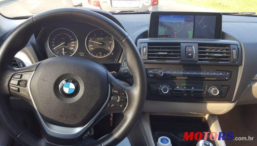 2012' BMW Serija 1 118D photo #1