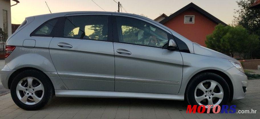 2009' Mercedes-Benz B-Klasa 180 Cdi photo #1