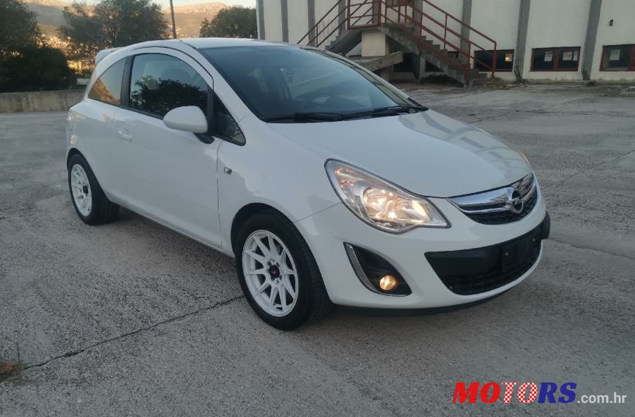 2012' Opel Corsa 1,2 16V photo #1
