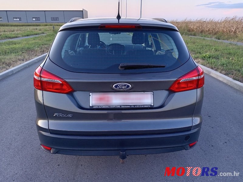 2015' Ford Focus Karavan photo #3
