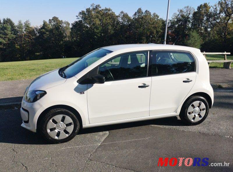 2016' Volkswagen Up! 1,0 Up! photo #1