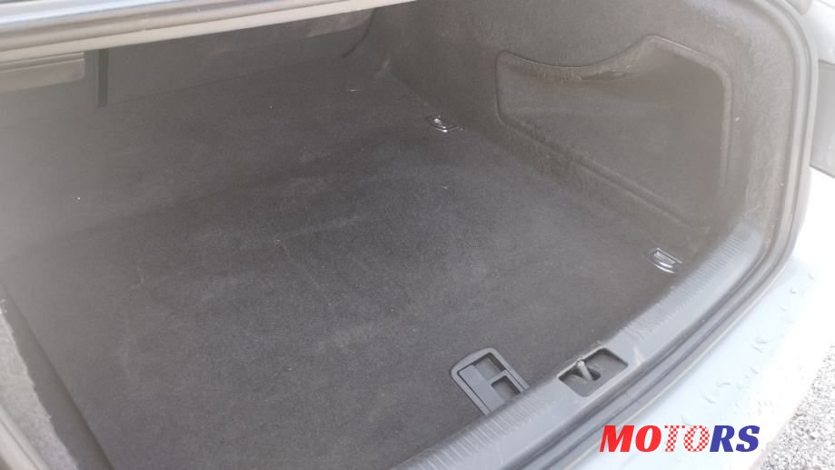 2009' Audi A5 2,0 Tdi photo #4