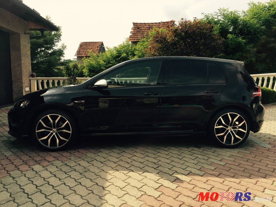2014' Volkswagen Golf VII photo #2