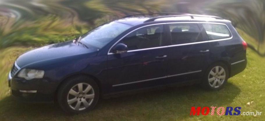 2007' Volkswagen Passat Variant 2,0 TDI photo #1