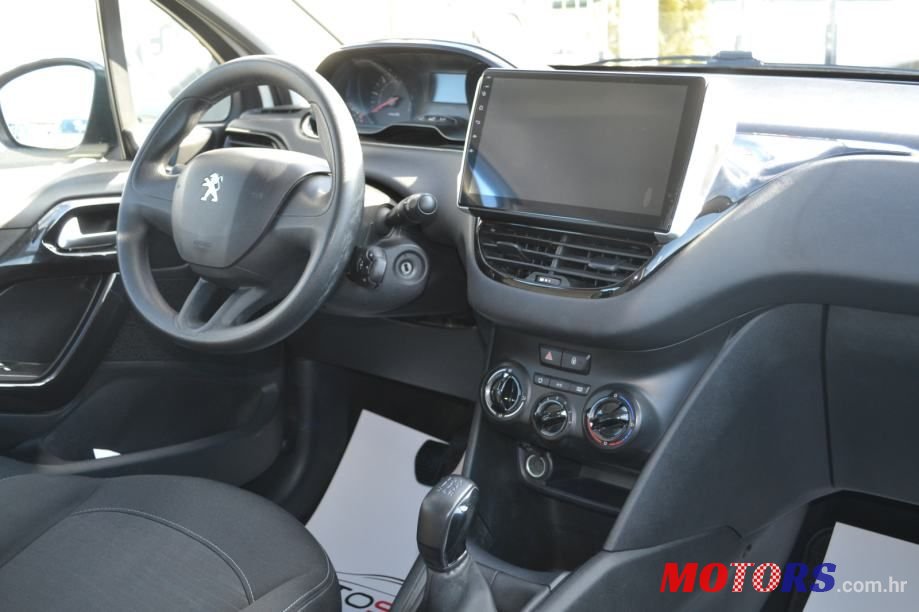 2015' Peugeot 208 1,4 Hdi photo #6