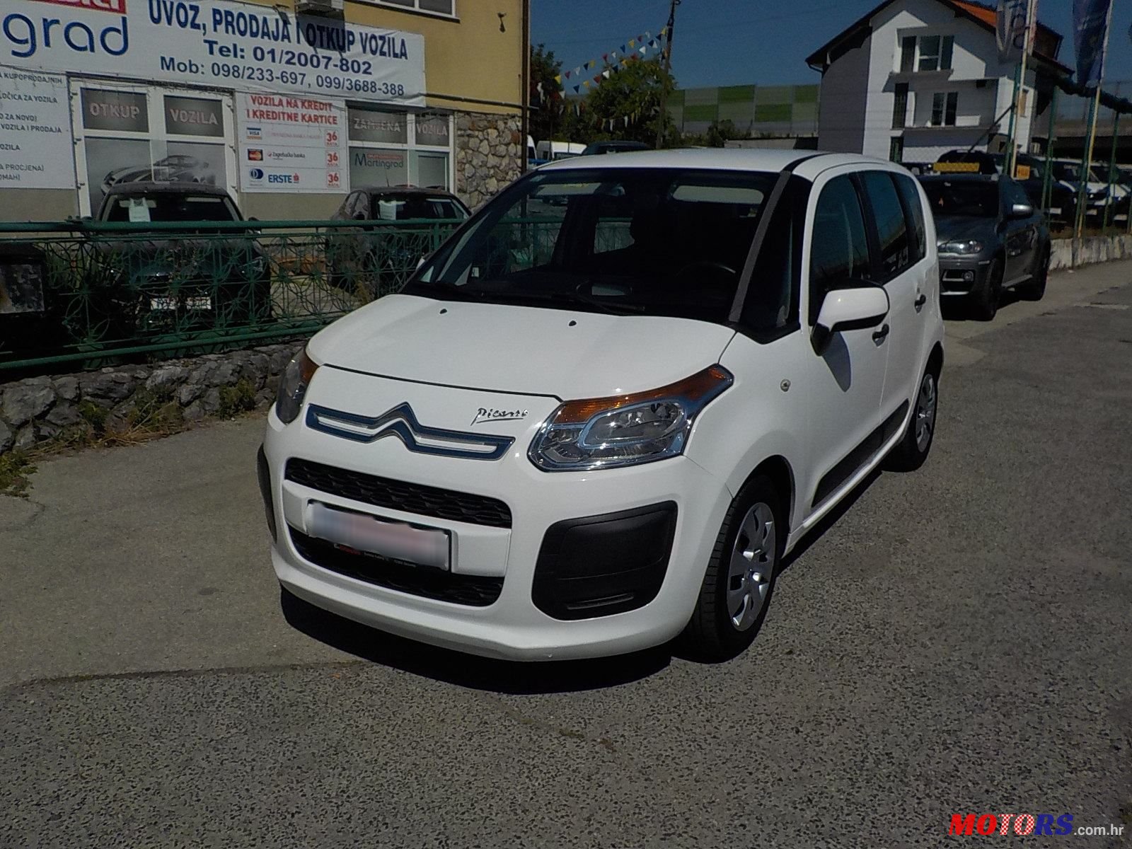 2013' Citroen C3 Picasso photo #1