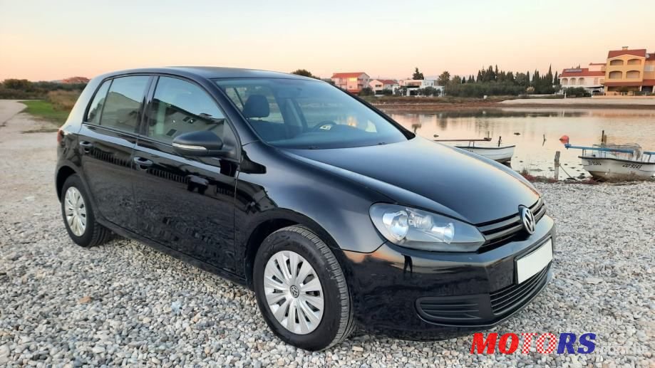 2011' Volkswagen Golf 6 photo #1