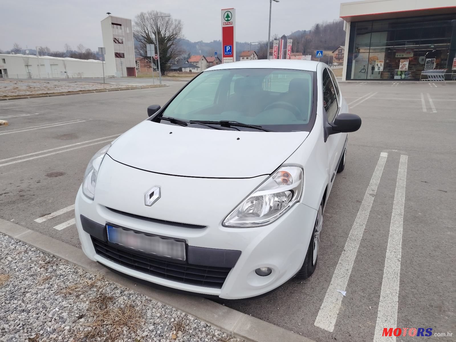 2010' Renault Clio 1,5 Dci photo #1