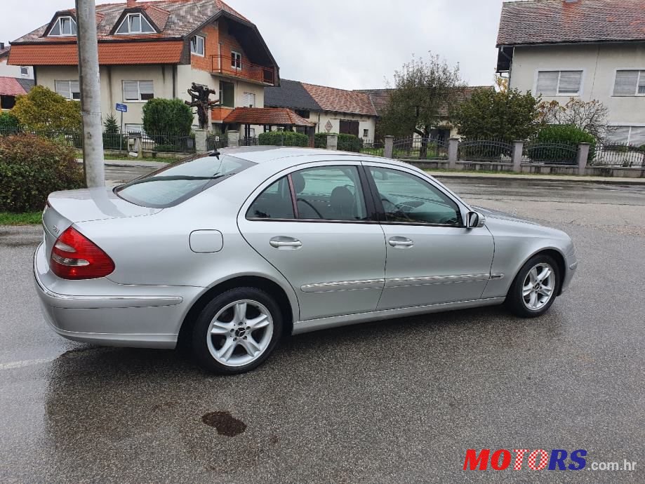 2003' Mercedes-Benz E-Klasa photo #5