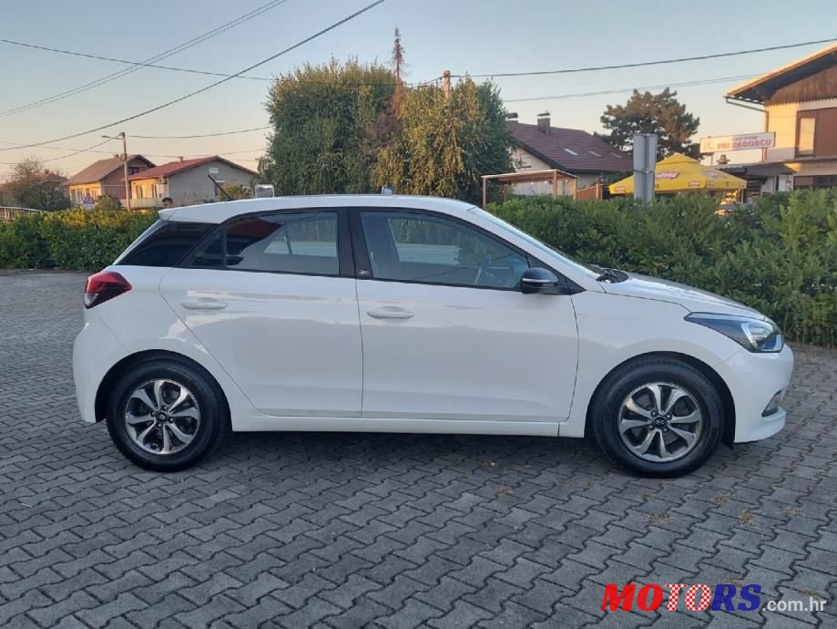 2018' Hyundai i20 1,1 Crdi photo #6