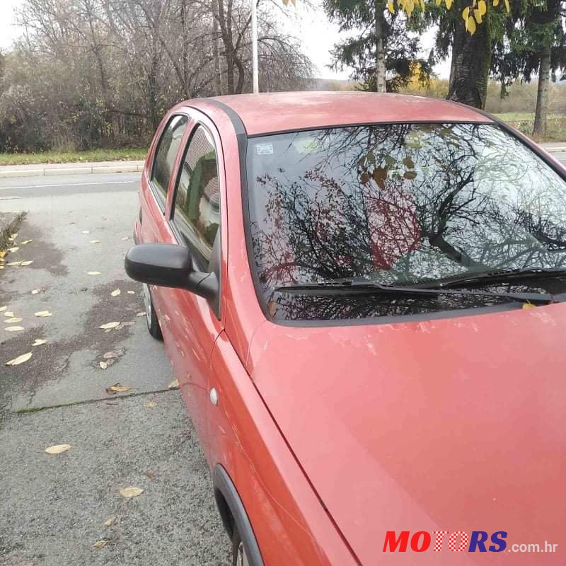 2004' Opel Corsa photo #3