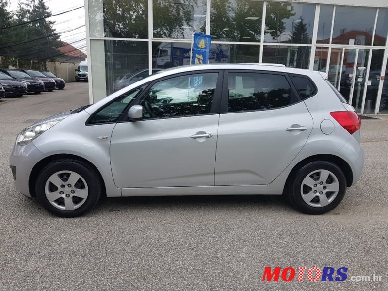 2010' Kia Venga 1,4 Crdi Ex photo #6