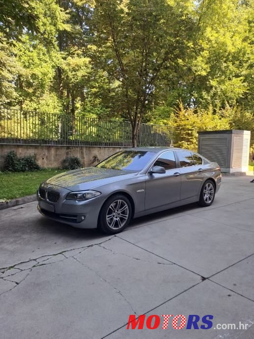 2012' BMW Serija 5 530Xd photo #1