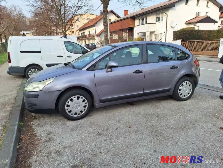 2005' Citroen C4 1,6 Hdi 16V X photo #1