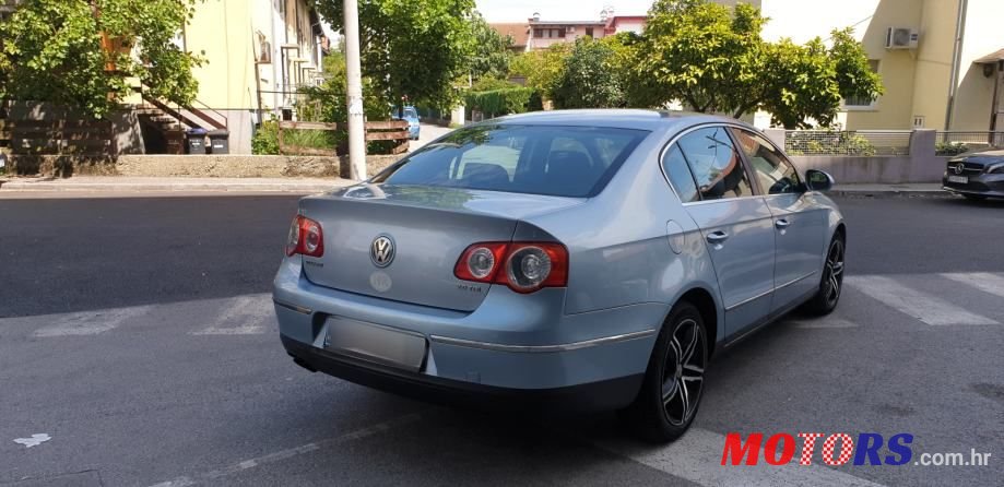 2005' Volkswagen Passat 2,0 Tdi photo #5