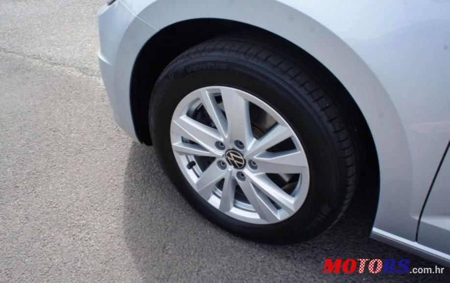 2021' Volkswagen Touran 2.0 Tdi photo #6