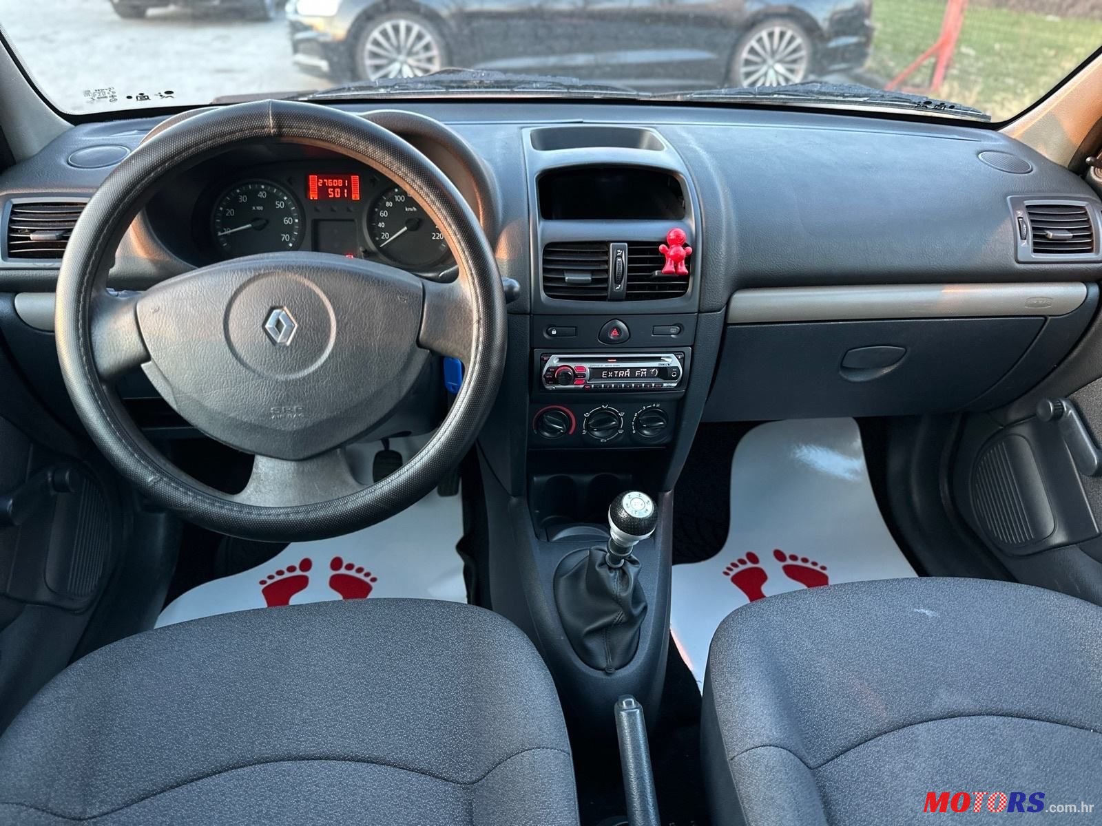 2004' Renault Clio 1,5 Dci photo #6