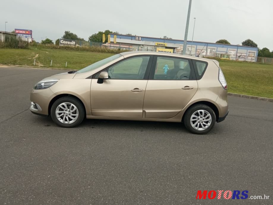 2014' Renault Scenic Dci photo #4