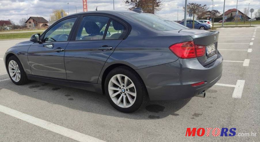 2012' BMW Serija 3 318D photo #1
