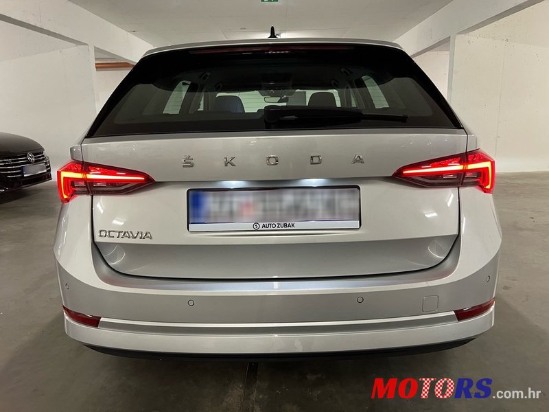 2020' Skoda Octavia Combi photo #5