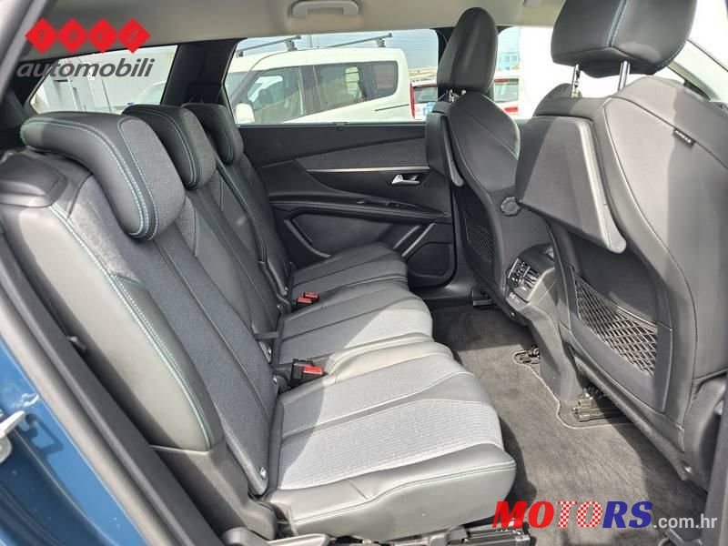 2021' Peugeot 5008 1.5 Hdi *7 Sjedala* Allure photo #3