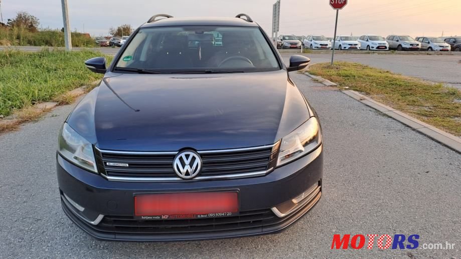 2013' Volkswagen Passat Variant photo #3