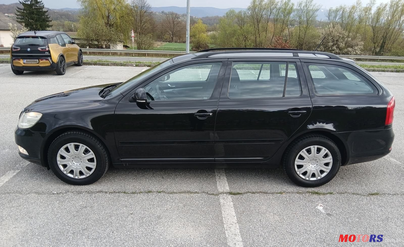 2010' Skoda Octavia Combi photo #3