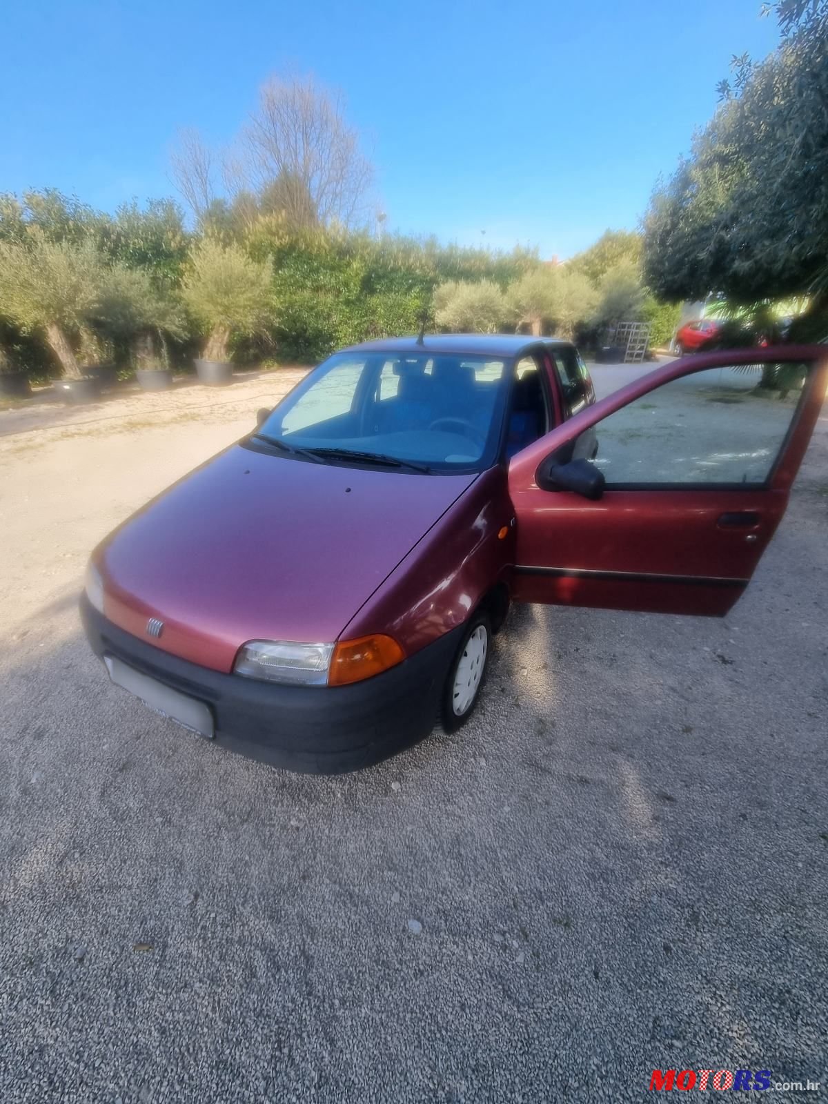 1999' Fiat Punto 55 photo #1