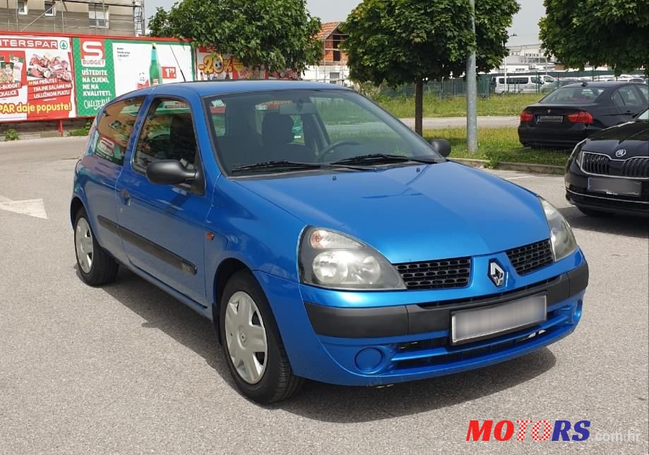 2001' Renault Clio 1,2 16V photo #2