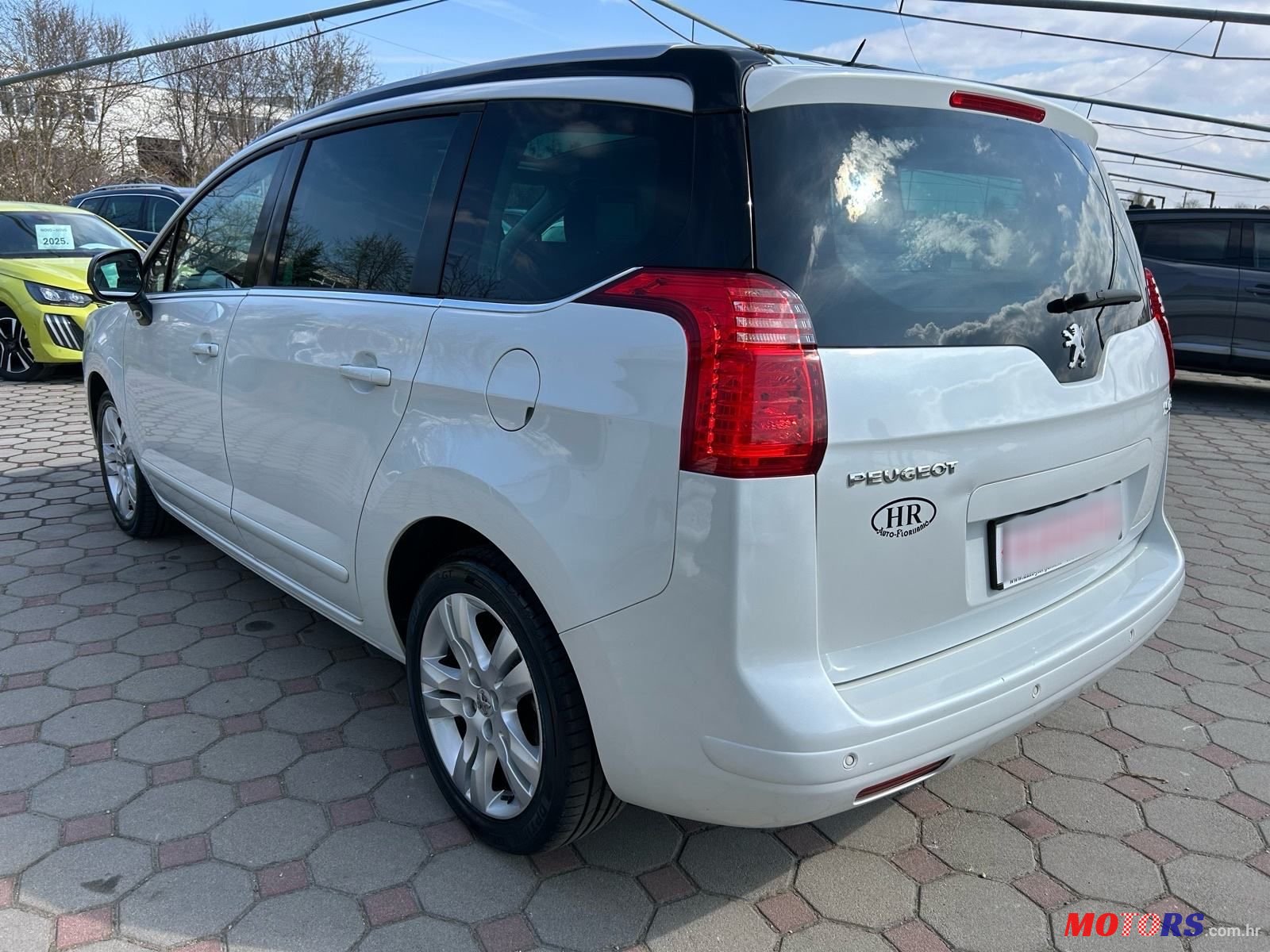 2011' Peugeot 5008 1,6 E-Hdi photo #5