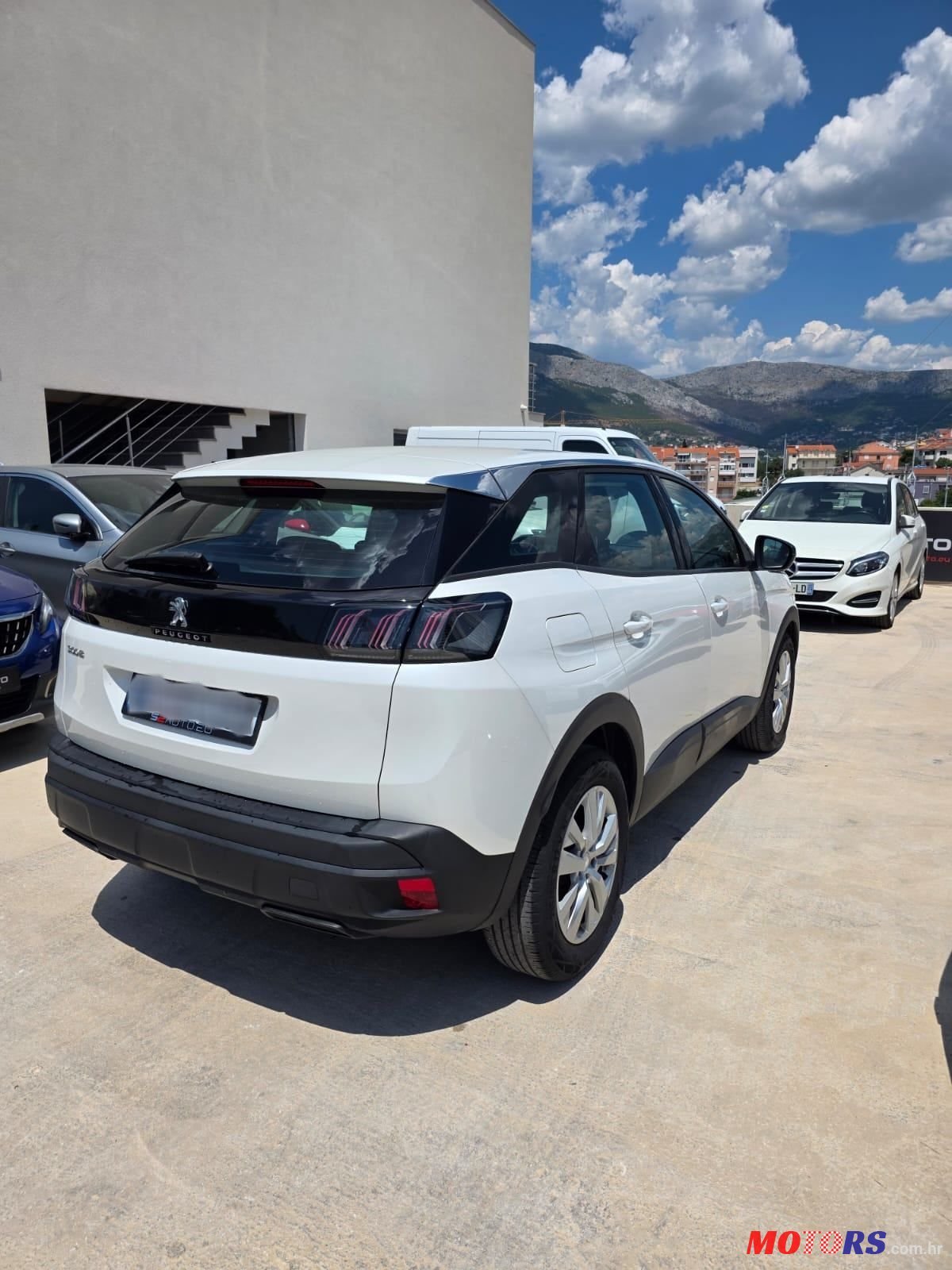 2022' Peugeot 3008 1,5 photo #4