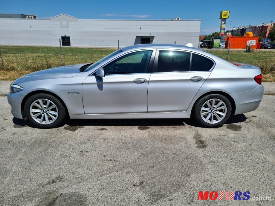 2011' BMW Serija 5 520D photo #2