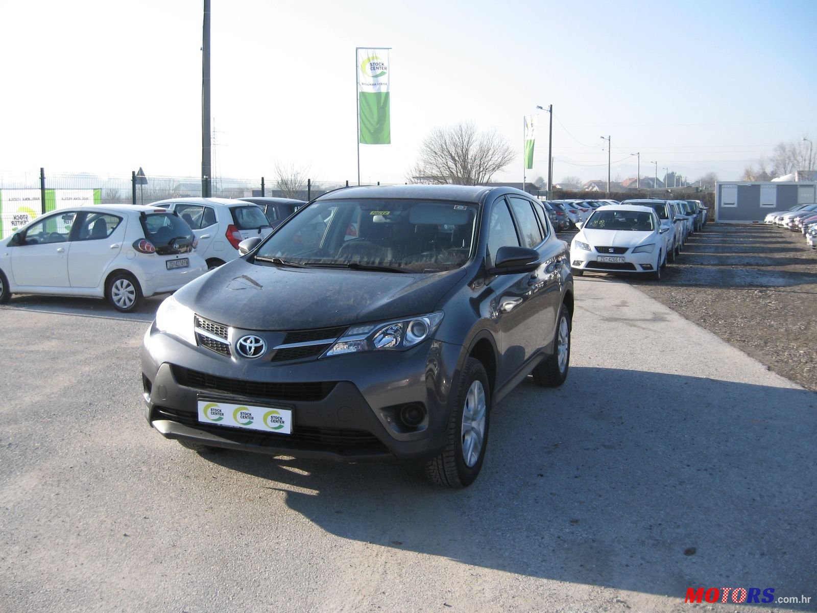 2013' Toyota RAV4 photo #1