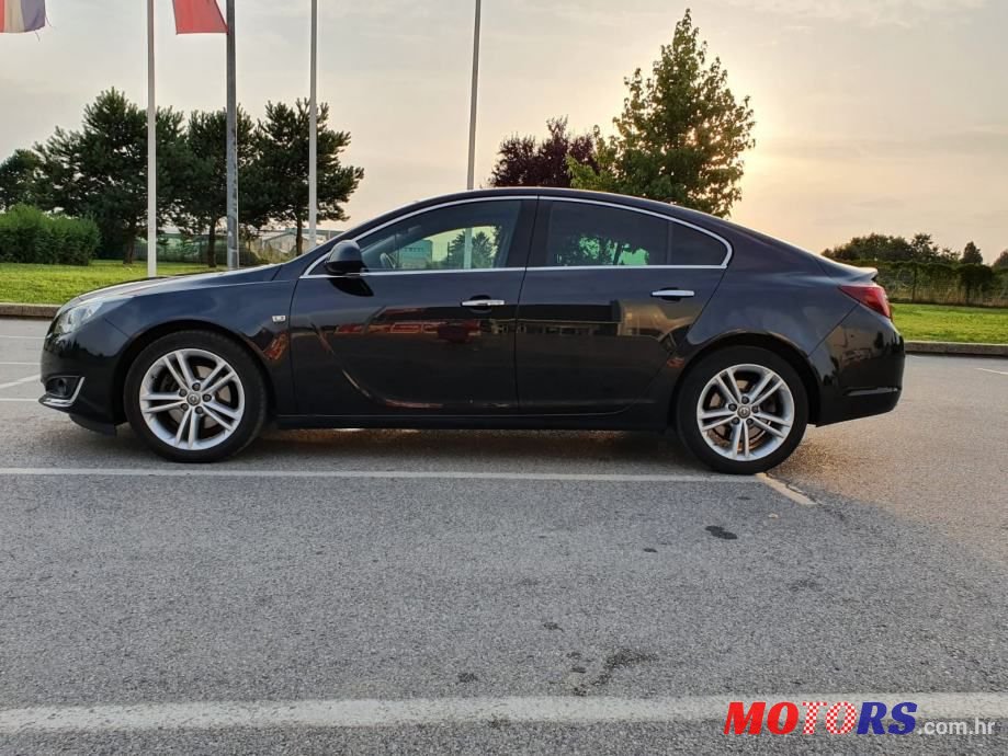 2015' Opel Insignia photo #4