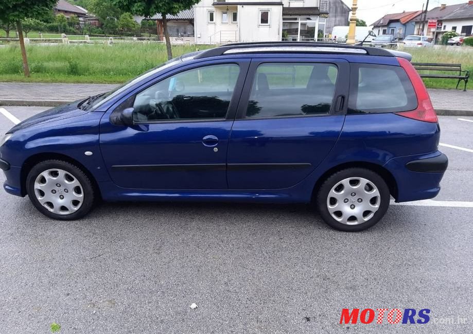 2003' Peugeot 206 Break 206 1,6 16V photo #1