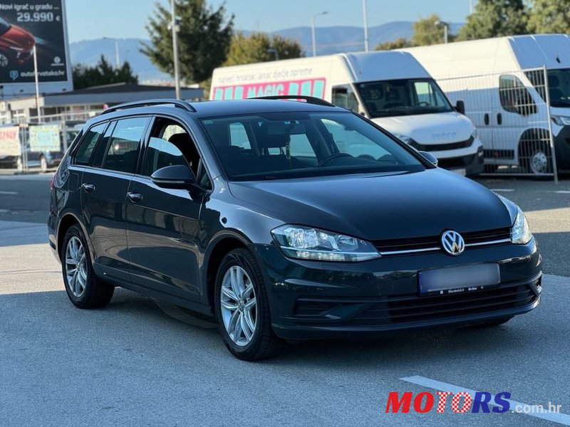 2018' Volkswagen Golf VII Variant photo #2